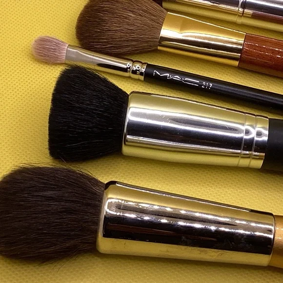 VINTAGE MAKEUP BRUSHES MIXED BRAND LOT of 5 - Picture 6 of 6